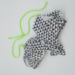 PINK Victoria's Secret Flounce Halter Bandeau Bikini Top Black White Geometric L